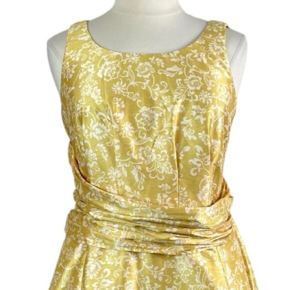 eShakti Women’s Plus Dress Fit Flare Ruched Waist Yellow Floral Size 14/16 - Picture 5 of 12